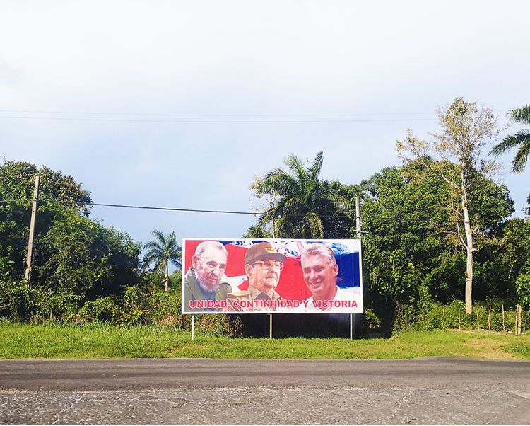 Unidad, continuidad, victoria y MENTIRA